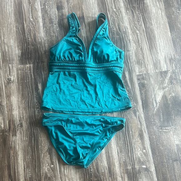 NWOT Vibrant Teal Swimsuit set size L - Picture 1 of 3